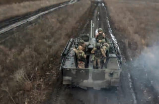 Obranné spravodajstvo predpovedá nárast ruských strát, armáda prichádza denne o takmer 900 vojakov